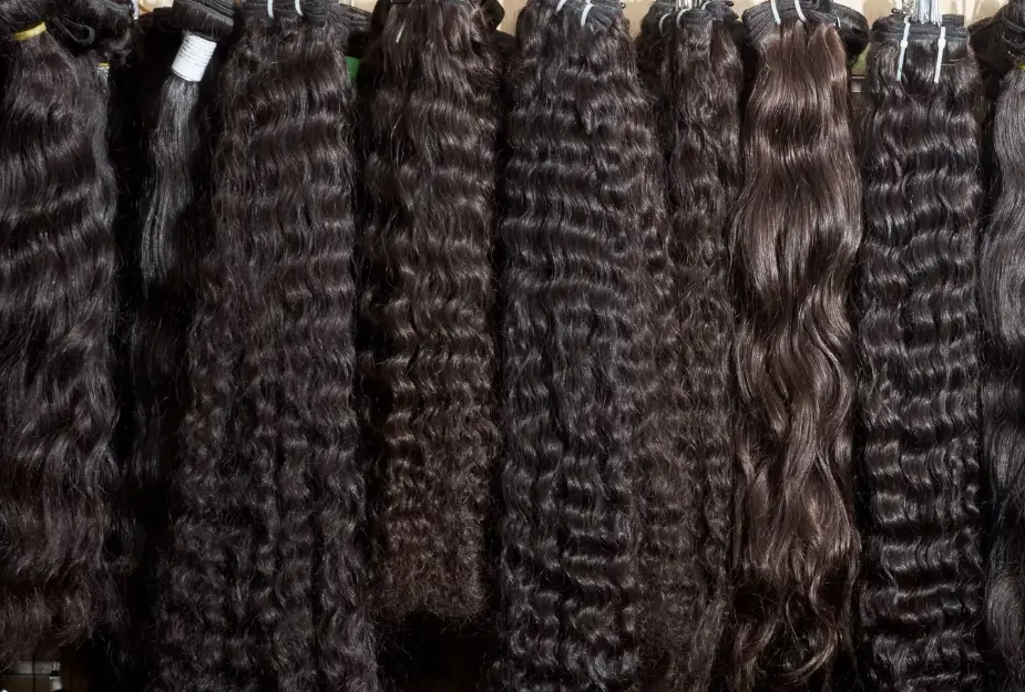 Buying Hair in Bulk: How to Choose the Right Indian Hair Extensions for Your Business